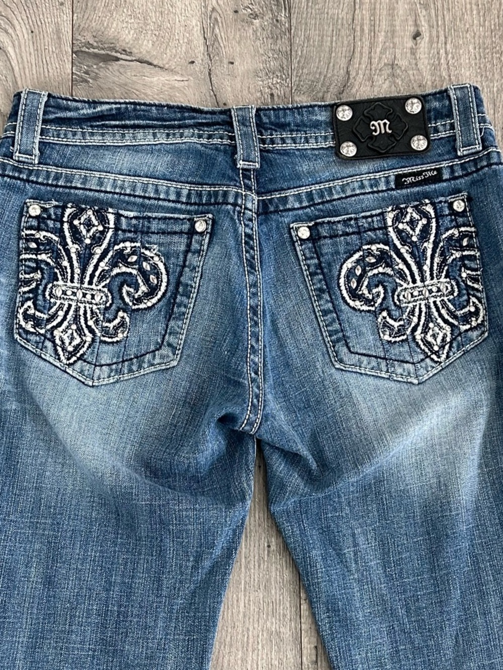 Miss Me Jeans Fleur De Lis Bling Pockets Size 30
